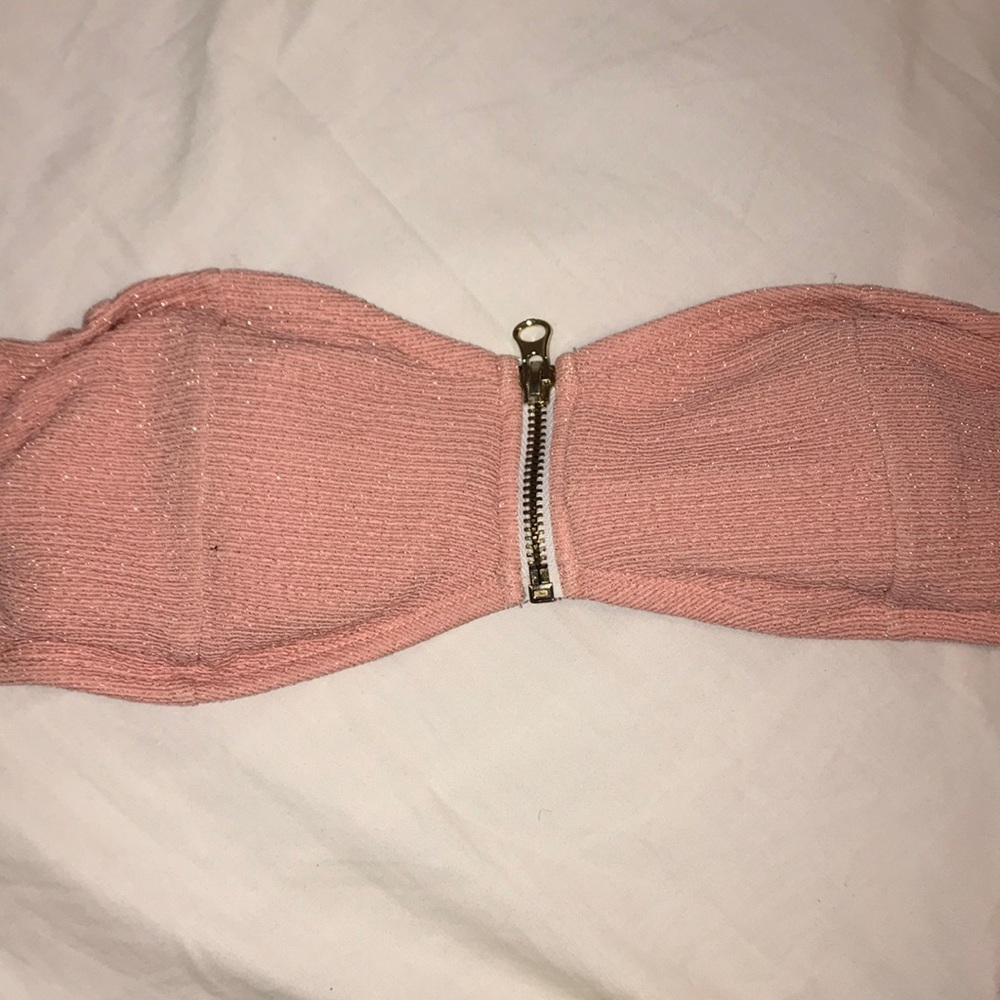 Peach bikini - Picture 2 of 2